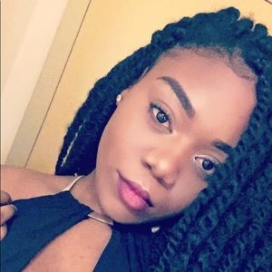 Meet your Posher, Brianne